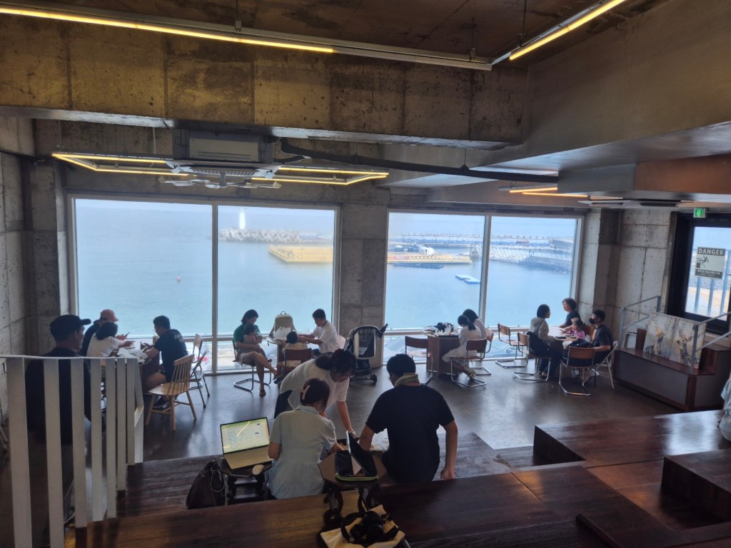 Obermang Sokcho: Ocean View Bakery Cafe & Pollock Roe Bread&nbsp;Guide